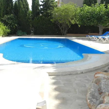 Fig Tree 8 Personas Villa
