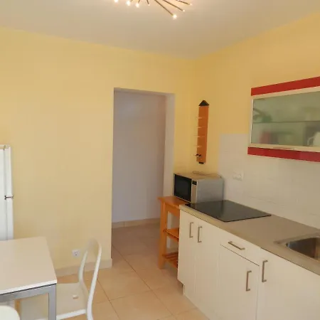 Fig Tree 8 Personas Villa